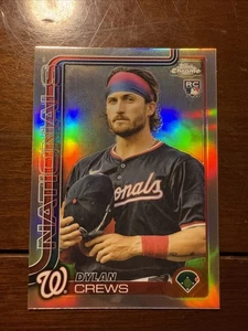 Tarjeta de novato 2025 Topps Chrome Variation SSP REFRACTOR DYLAN CREWS #146 - Imagen 1 de 6