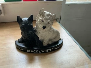 Black &WhiteScotch WhiskyPub/bar advertisement,displaying a Scottie &Westie dogs - Picture 1 of 2
