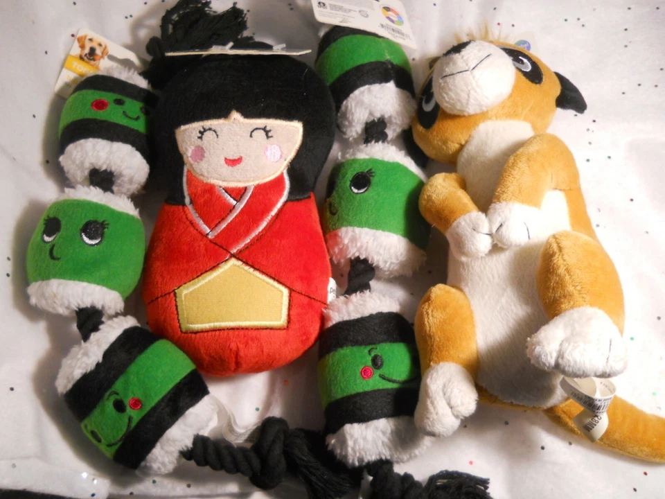 Petco NUEVO Juguete para Perro Peluche 2 por 1, Geisha con Gusano o Suricata con Gusano, Chirrido Foto 1 de 1