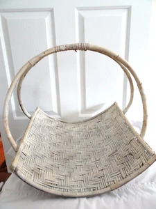 Vintage Wicker Hearth Newspaper Magazine Caddy Storage Basket Rack Holder-White - Picture 1 of 9