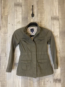 Girl's Gap Kids Army Green Floral Lined Lightweight Snap Front Jacket SZ M - Picture 1 of 13