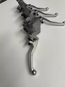 Pompa Freno Anteriore Honda Cr Cre Crf Crfx - Monta Su Tutte Le Cilindrate - Foto 1 di 10
