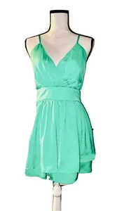 $36 MISS AVENUE EMERALD GREEN PARTY CASUAL SPRING/SUMMER PLEATED DRESS MEDIUM - Picture 1 of 12