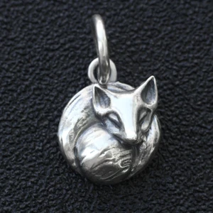 925 Sterling Silver Fox Sleep Pendant Charm Fit European Bracelet Necklace VTG - Picture 1 of 6