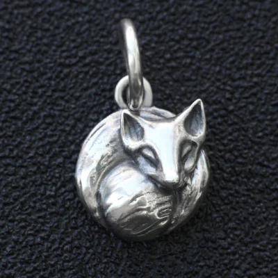 925 Sterling Silver Fox Sleep Pendant Charm Fit European Bracelet Necklace VTG - Image 1 of 4