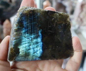 PIEDRA CRUDA DE LABRADORITA FORMA LIBRE 3,29 X 2,42 PULGADAS/136,6 GRAMOS - Imagen 1 de 7