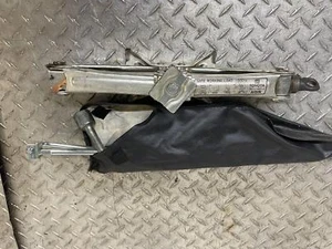 1996-2000 Toyota Rav4 Rav 4 Jack Assembly Oem Tested - Picture 1 of 6