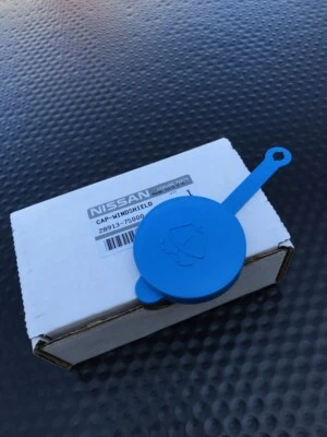 GENUINE OEM NISSAN ARMADA TITAN WINDSHIELD WASHER FLUID RESERVOIR CAP COVER LID - Image 1 of 3
