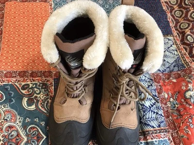 Botas de nieve ITASCA para mujer Cedar Thinsulate 3M invierno gamuza senderismo talla 9 Foto 1 de 4