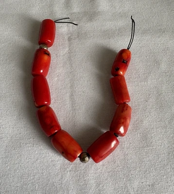 Cuentas de coral rojo natural pulido para hacer joyas Foto 1 de 3