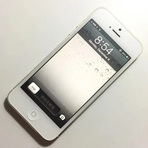 Apple iPhone 5 IOS6 16GB - white (Unlocked) Sealed - Picture 1 of 12
