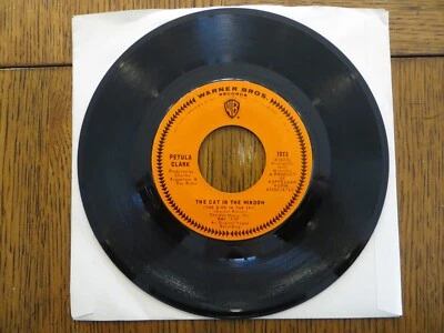 Petula Clark – The Cat In The Window (The Bird In The Sky) - 1967 7" Single VG+ - Image 1 of 2