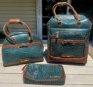 3 PC Samantha Brown Green Croc Luggage Spinner Carryon Weekender Toiletry Bags - Picture 1 of 12