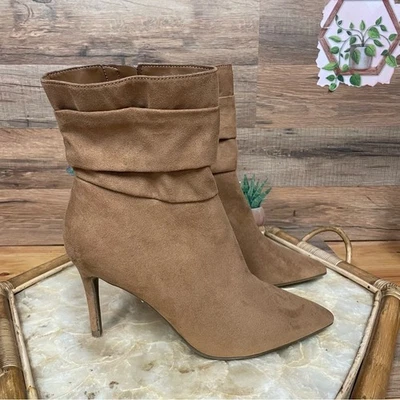 Botines Marc Fisher en punta talla 9,5 tela tostada elegantes botas de aguja holgadas Foto 1 de 4