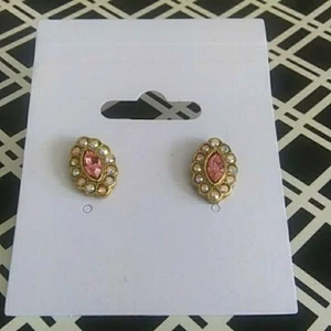 Oval rhinestone stud earrings with pink center stone - Picture 1 of 1