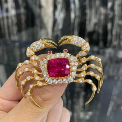 2Ct Cushion Cut Lab-Created Red Ruby ''Crab'' Brooch Pin 14K Yellow Gold Plated - Image 1 of 4