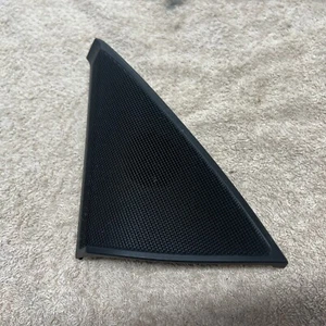 MERCEDES-BENZ C CLASS W204 TWEETER SPEAKER FRONT LEFT PASSENGER SIDE A2047200148 - Picture 1 of 4