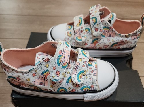 Nuove scarpe da ragazza CONVERSE CTAS taglia 7 neonato bianco rosa arcobaleni principessa castelli