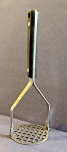 VINTAGE EKCO STAINLESS VANADIUM USA POTATO VEGETABLE MASHER 2 RIVETS 9-1/4" VGC - Picture 1 of 14