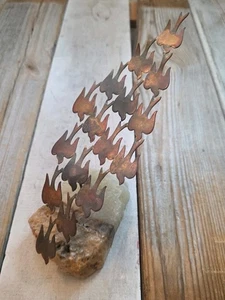 Vintage MCM Yosi signierte Kupfer Vögel im Flug Skulptur mit Steinsockel gefasst - Bild 1 von 6