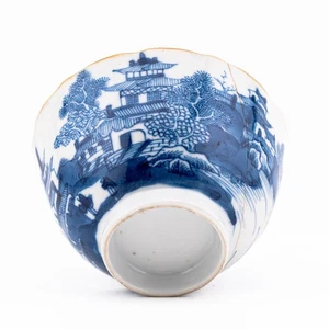 Antique Chinese Porcelain Tea Cup Blue White Gilt Qing Qianlong Period 18th C - Picture 1 of 12