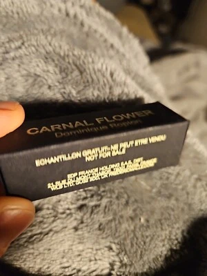 FREDERIC MALLE - Muestra de flor carnal de 1,2 ml Foto 1 de 2