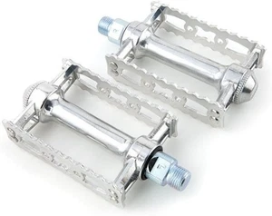 MKS Sylvan Touring Pedals Silver 9/16 Silver Aluminum Bike Pedals - Picture 1 of 4