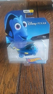 Coches personajes Hot Wheels Disney serie 4 Dory FYV90 - Imagen 1 de 1