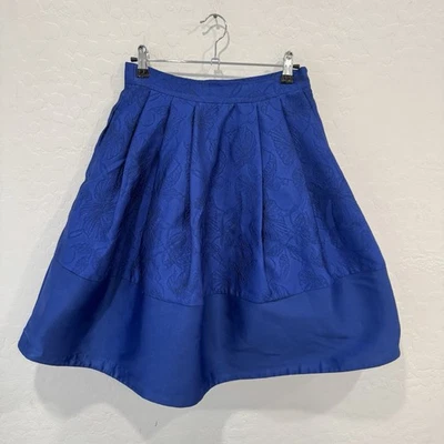 Falda Carolina Herrera Azul Mujer’s 6 Línea A Hojas Bordadas Completas Cóctel Foto 1 de 4