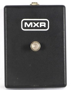 Interruptor de pedal de enganche de un solo botón MXR 3KB-B de colección caja grande 4,75"x3,5" - Imagen 1 de 5