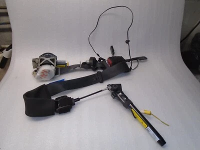 2014-2017 FIAT LANCIA 500L *FRONT DRIVER/ LEFT SEAT BELT & BUCKLE OEM BLACK - Image 1 of 4