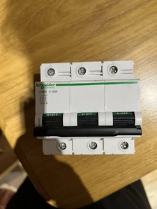 Schneider circuit breaker C120HC100A - Picture 1 of 6