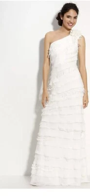 Vestido de chiffon novo com etiquetas Tadashi Shoji um ombro em camadas marfim tamanho 6 - Imagem 1 de 4