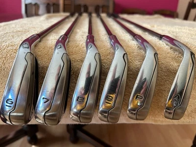 ¡Bonito! Callaway Great Big Bertha 23 Hierros 6-GW Grafito UST Helio 60 Senior Foto 1 de 4