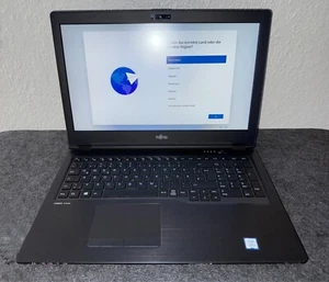 Fujitsu Lifebook U759 – i5 – 8GB RAM – 256GB SSD – Win 11 con Docking Station - Imagen 1 de 7