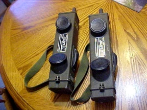 (2) WW II - U.S. ARMY~ BC-611-F~ RADIO RECIEVER & TRANSMITTERS (Handy Talkies) - Zdjęcie 1 z 13