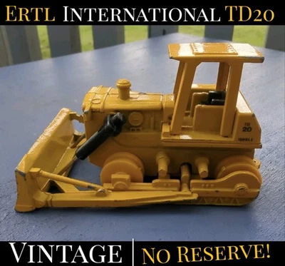✨DE COLECCIÓN✨ ERTL INTERNATIONAL Dozer TD20 E JUGUETE DE CONSTRUCCIÓN SOBRE ORUGAS FUNDIDO A PRESIÓN Foto 1 de 4