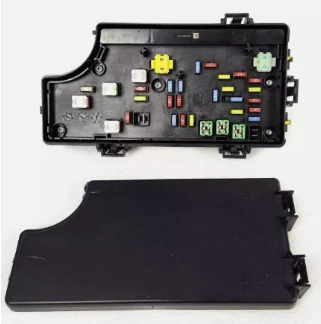 Jeep Patriot Compass 2008 2009 Dodge calibre TIPM caja de relé de fusibles 68028007# Foto 1 de 1