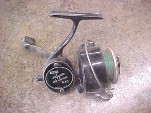 F2 Vintage Rare Zebco Spin De Luxe Deluxe Model 830 USA Spinn Angelrolle - Bild 1 von 2