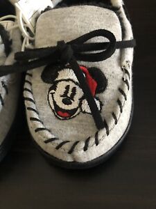 Disney Junior Mickey Mouse Infant Boy Slippers Size 5/6