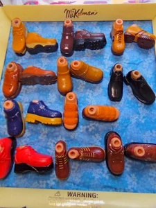 LOTE DE 11 PARES ZAPATOS BRATZ 2003 BOYZ - Imagen 1 de 6