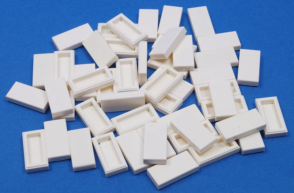 LEGO - 50 Fliesen 1x2 weiß / Kacheln / 50 White Tile 1x2 / 3069b NEUWARE  - Bild 1 von 1