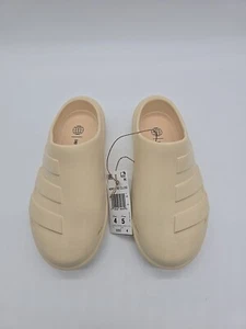adidas Unisex Adicane Clog Slide Sandal, Sand Strata, Size 4 - New - Picture 1 of 12