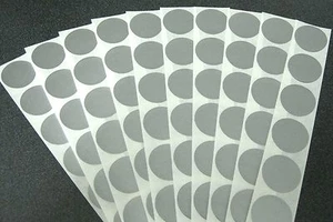 500 ROUND SCRATCH OFF STICKERS LABELS PARTY FAVORS GAMES - FREE SHIPPING - Picture 1 of 1