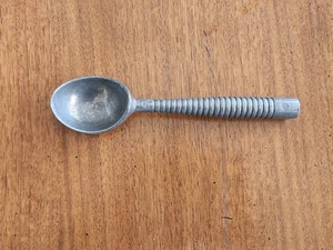 Vintage Eisportionierer Metallschaufel gerippter Griff Aluminium selten Taiwan - Bild 1 von 4