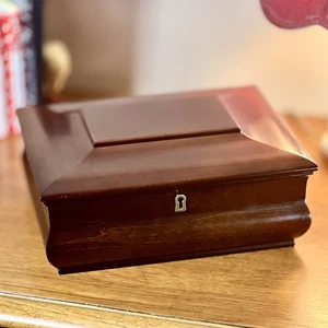 Bombay Company Holz Schmuckkästchen Mahagoni Finish 1998 grün Filzfutter 11,5" K3 - Bild 1 von 12