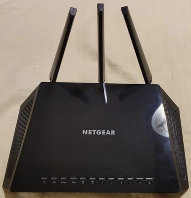 Netgear Nighthawk R6800 AC1900 Dual-Band Gigabit WLAN Router 802.11a/b/g/n/ac - Bild 1 von 2