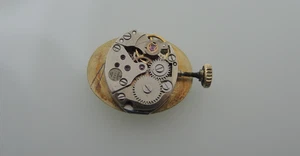 Uhrwerk Tissot 2404 + Zifferblatt , Zeiger + Krone, movement, dial + crown - Picture 1 of 6