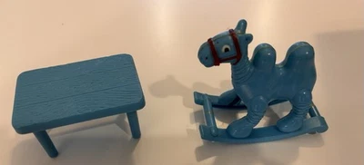 Raggedy Ann and Andy 1977 Playhouse Toys Camel with the Wrinkled Knees And Table - Image 1 of 2