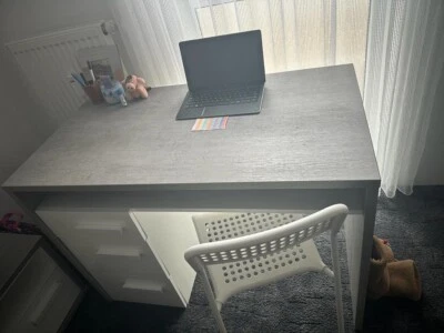 schreibtisch - Bild 1 von 2